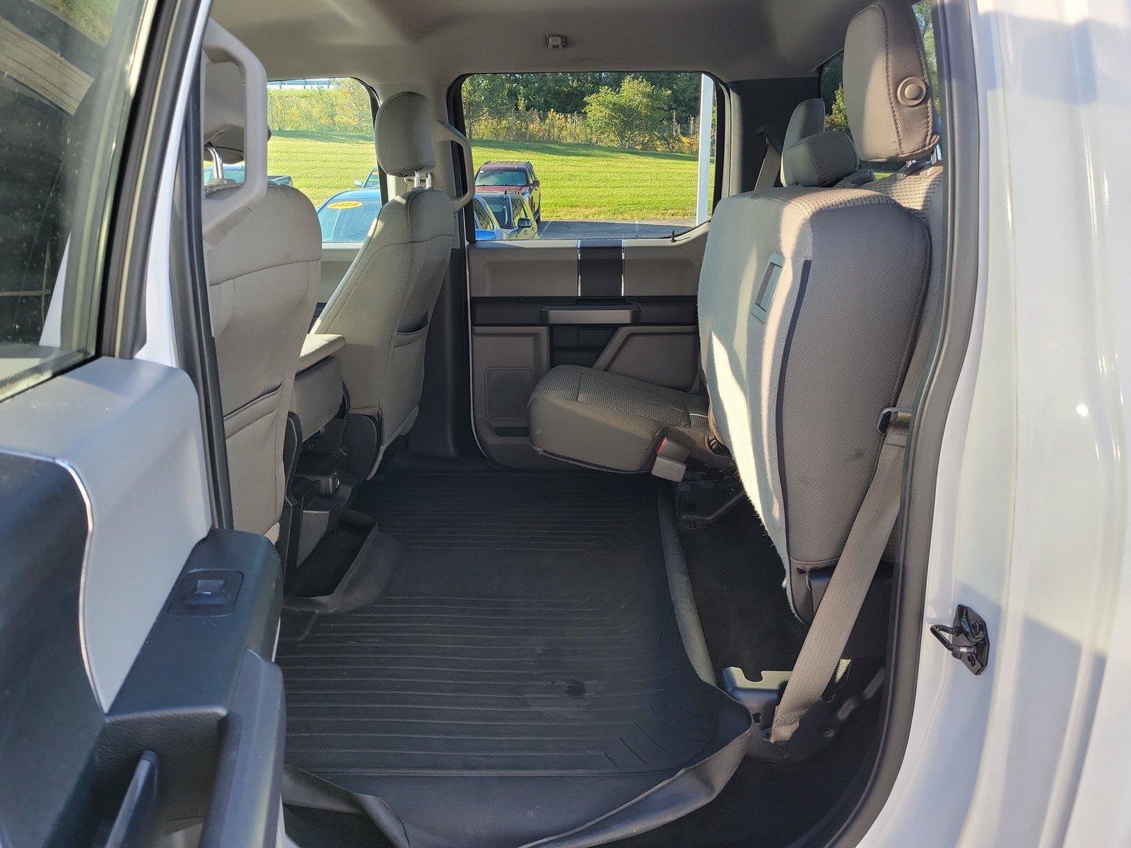 Used 2015 Ford F150 XLT AWD/4WD image 11