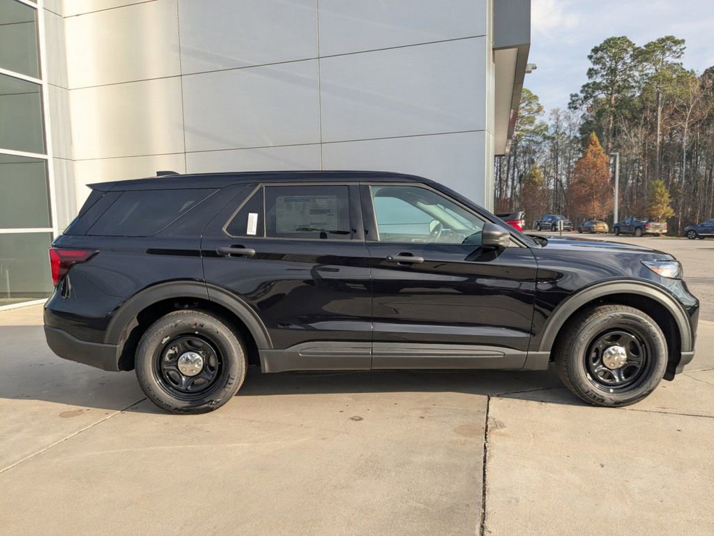 New 2025 Ford Explorer 4WD Police Interceptor image 3