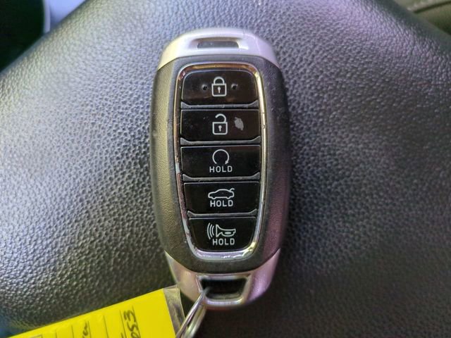 Used 2023 Hyundai Elantra SEL w/ Convenience Package image 28