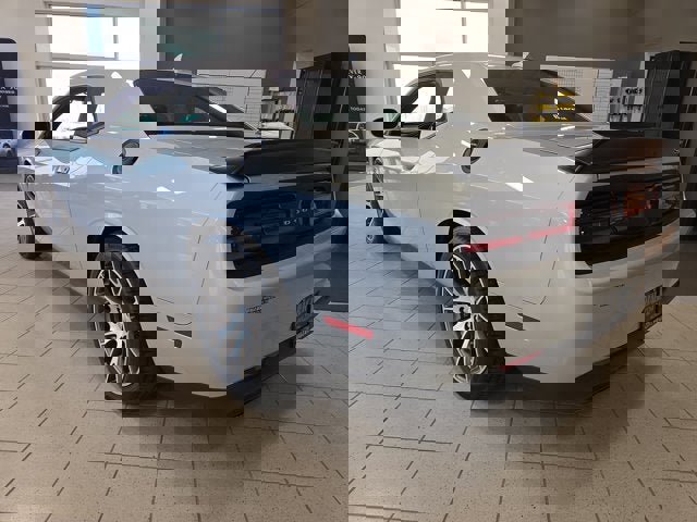 Used 2021 Dodge Challenger SRT Hellcat image 4