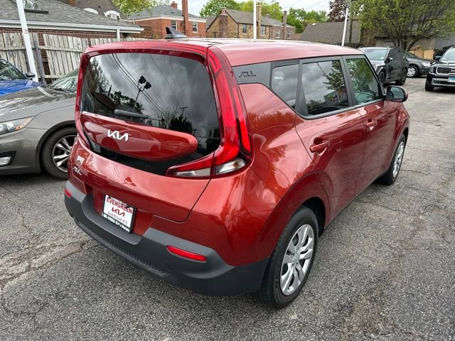 Used 2022 Kia Soul LX FWD image 4