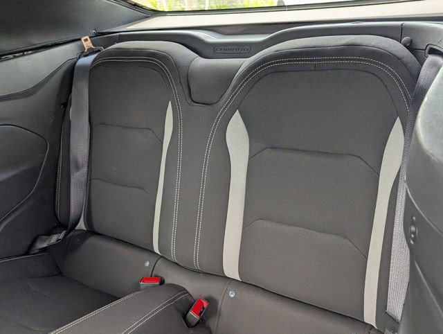 Used 2024 Chevrolet Camaro LT w/ Technology Package image 8