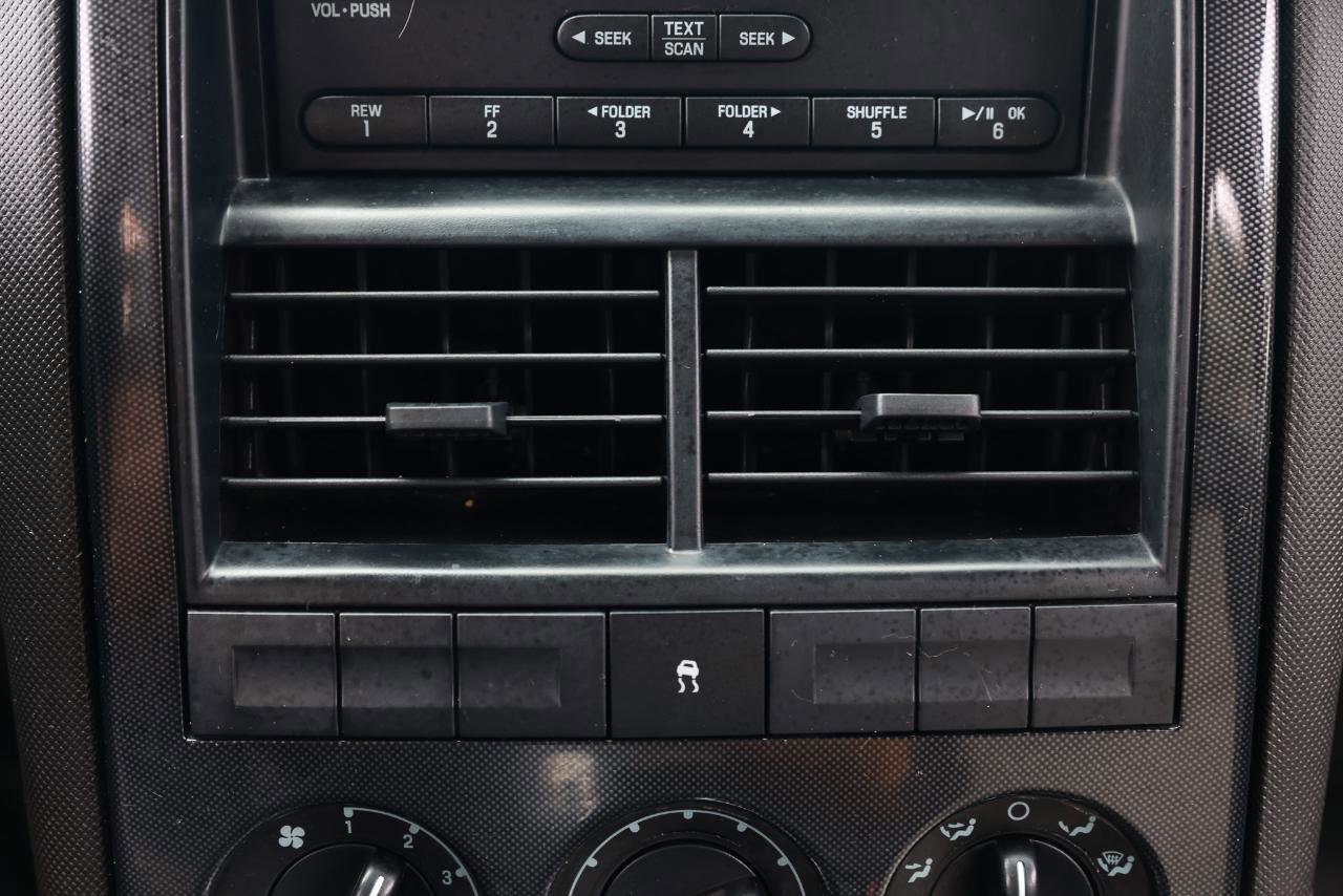 Used 2008 Ford Explorer Sport Trac Limited RWD image 32