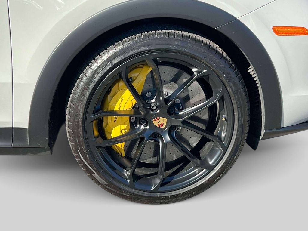 Used 2022 Porsche Cayenne Turbo GT image 6