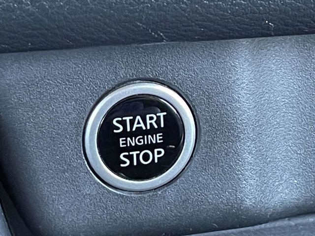 Used 2021 Nissan Rogue S AWD/4WD image 31