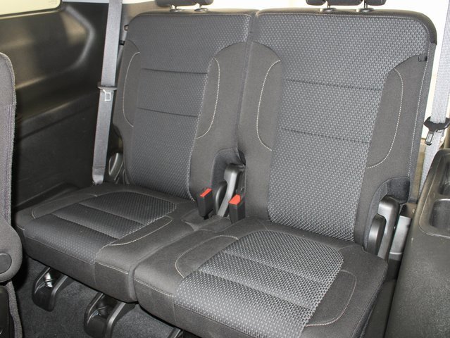 Used 2023 GMC Acadia SLE w/ Driver Convenience Package image 18