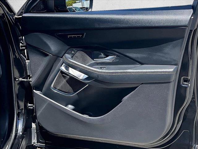 Used 2018 Jaguar E-PACE R-Dynamic SE AWD/4WD image 19