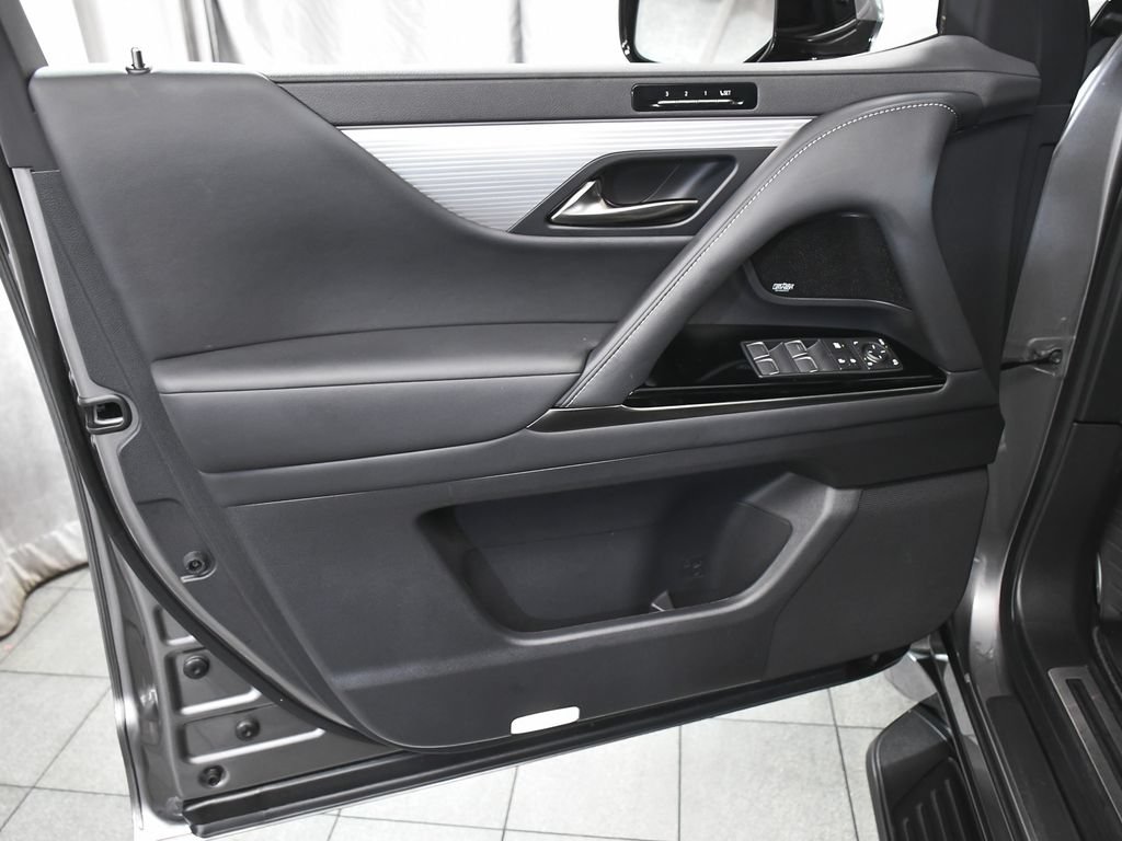 Used 2025 Lexus LX 700h F Sport AWD/4WD image 9