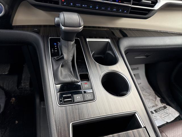 Certified 2024 Toyota Sienna Platinum image 22