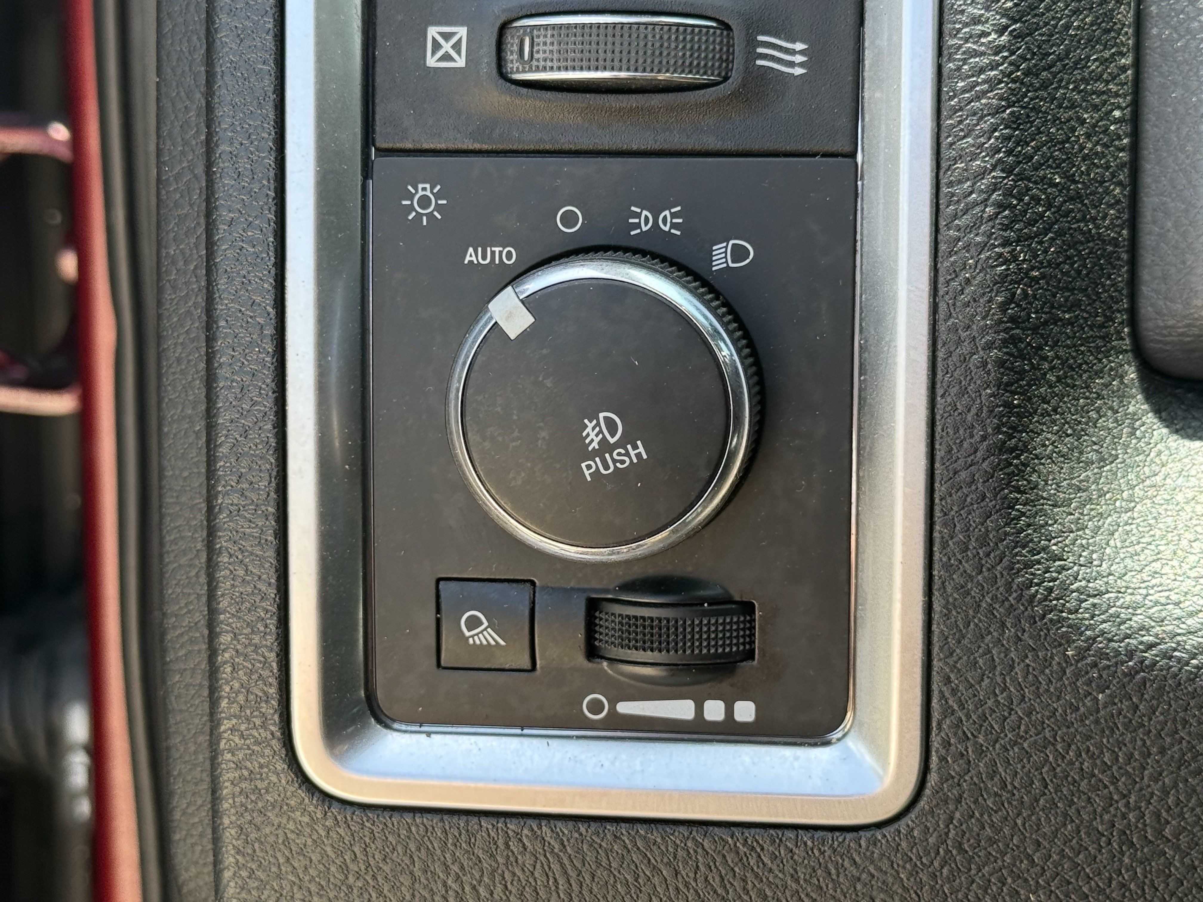 Used 2017 RAM 1500 Lone Star AWD/4WD image 23