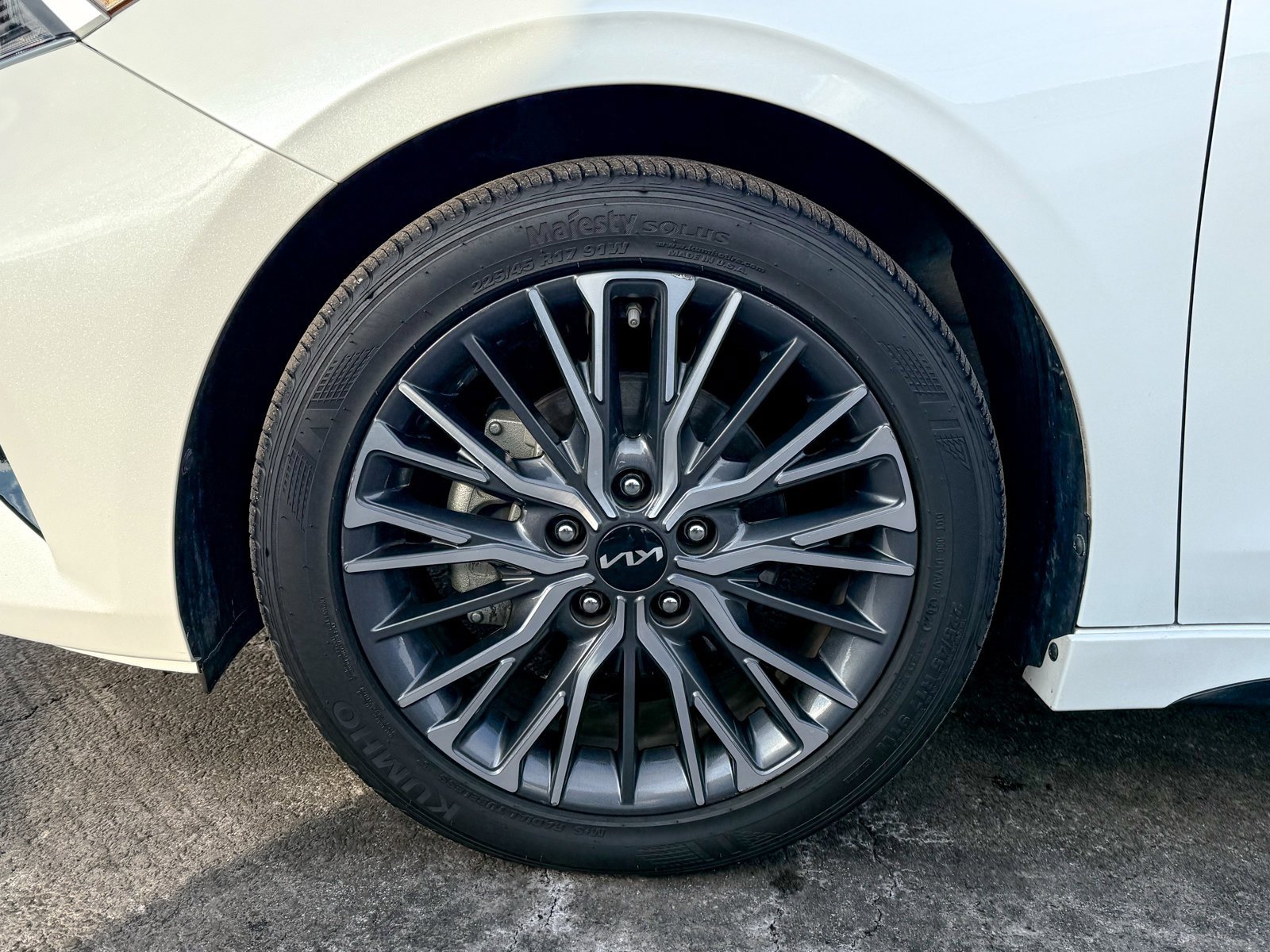 Used 2022 Kia Forte GT-Line w/ GT-Line Premium Package image 9