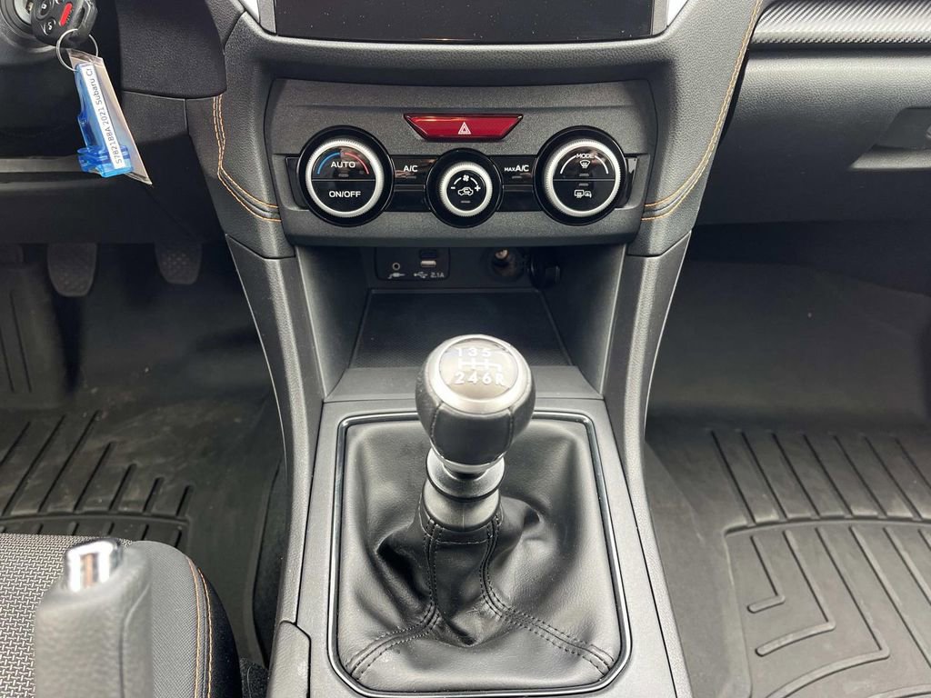Used 2021 Subaru Crosstrek 2.0i Premium image 16