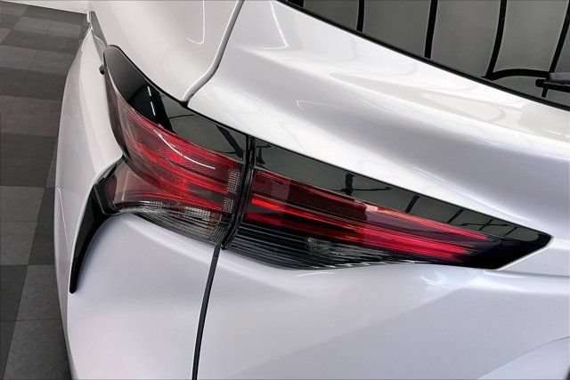 Used 2022 Toyota Sienna XLE w/ XLE Plus Package FWD image 30