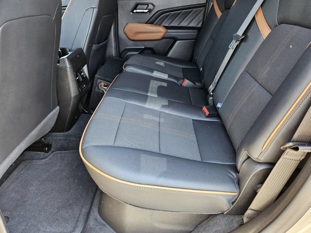 Used 2024 GMC Canyon AT4 w/ Technology Package AWD/4WD image 23