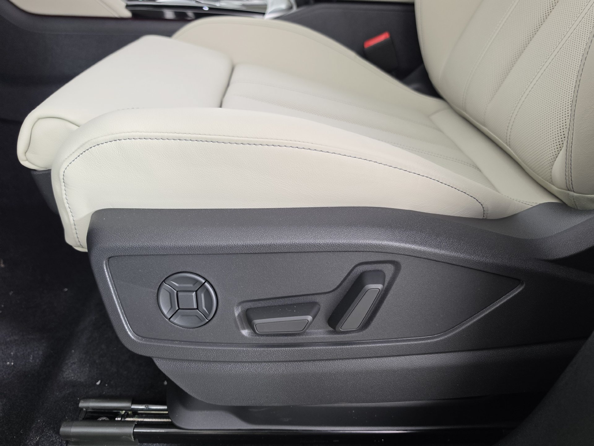 New 2026 Audi Q5 Prestige AWD/4WD image 10
