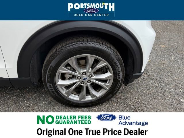 Certified 2022 Ford Explorer XLT w/ Equipment Group 202A image 34