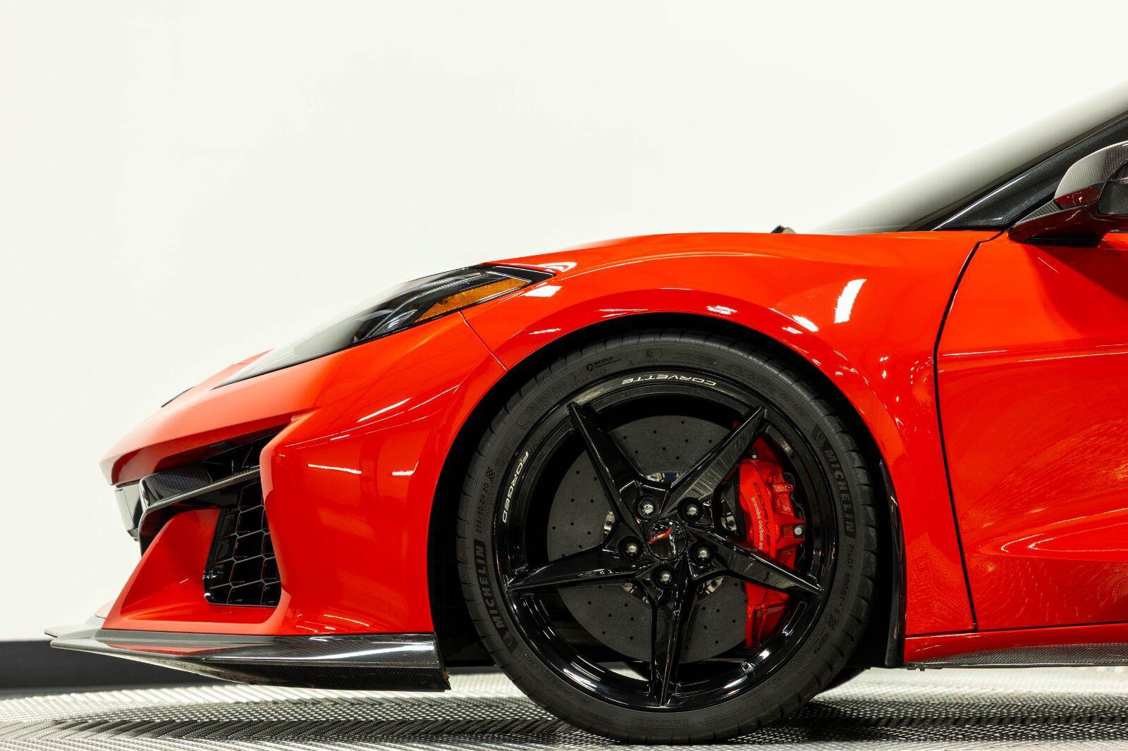 Used 2024 Chevrolet Corvette E-Ray AWD/4WD image 21