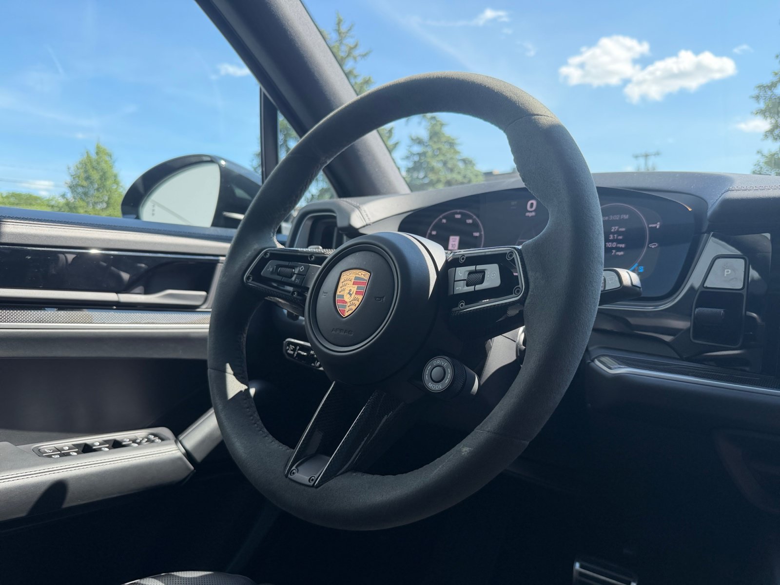 Used 2025 Porsche Cayenne S AWD/4WD image 23
