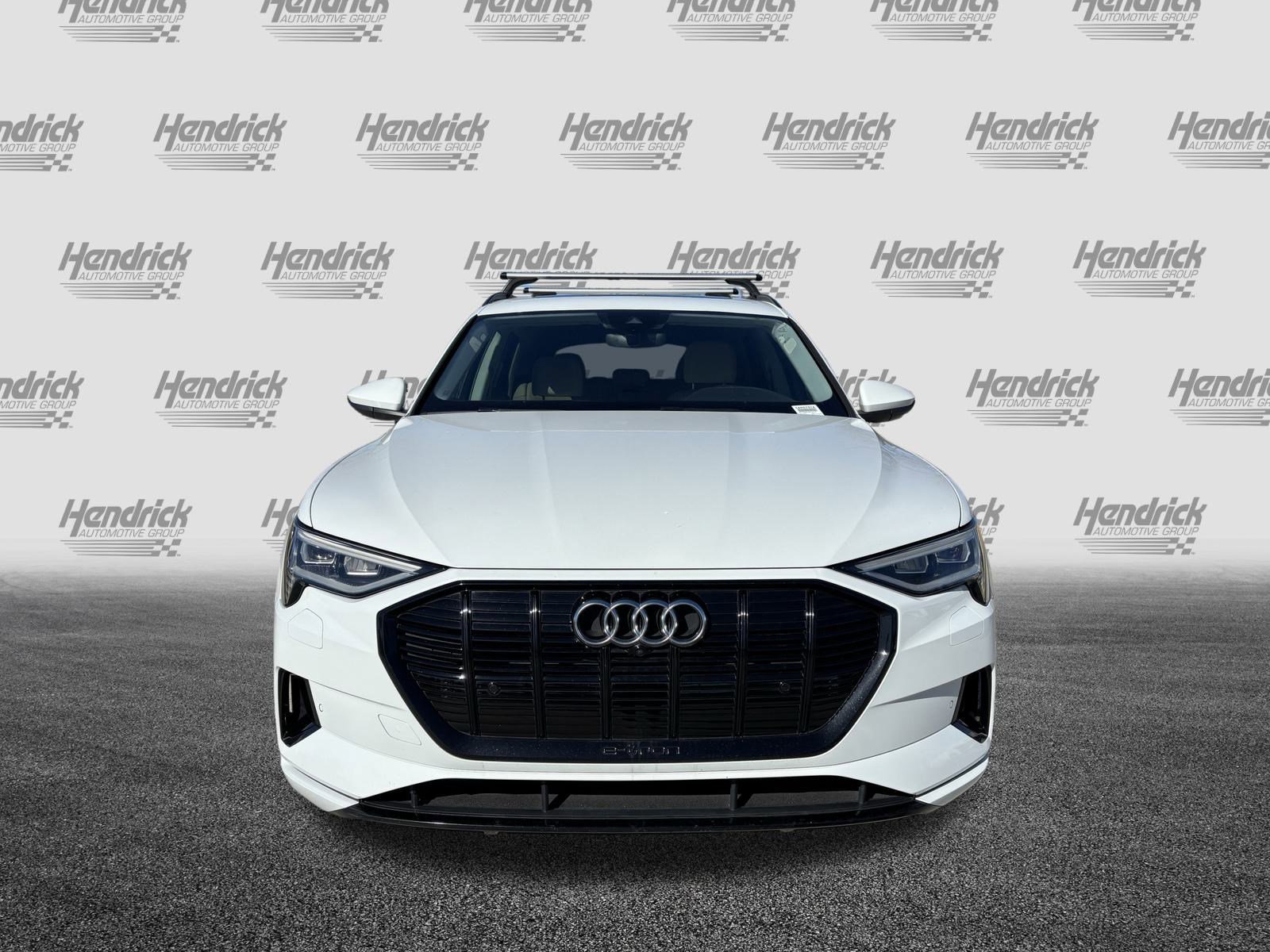 Used 2021 Audi e-tron Premium Plus image 3