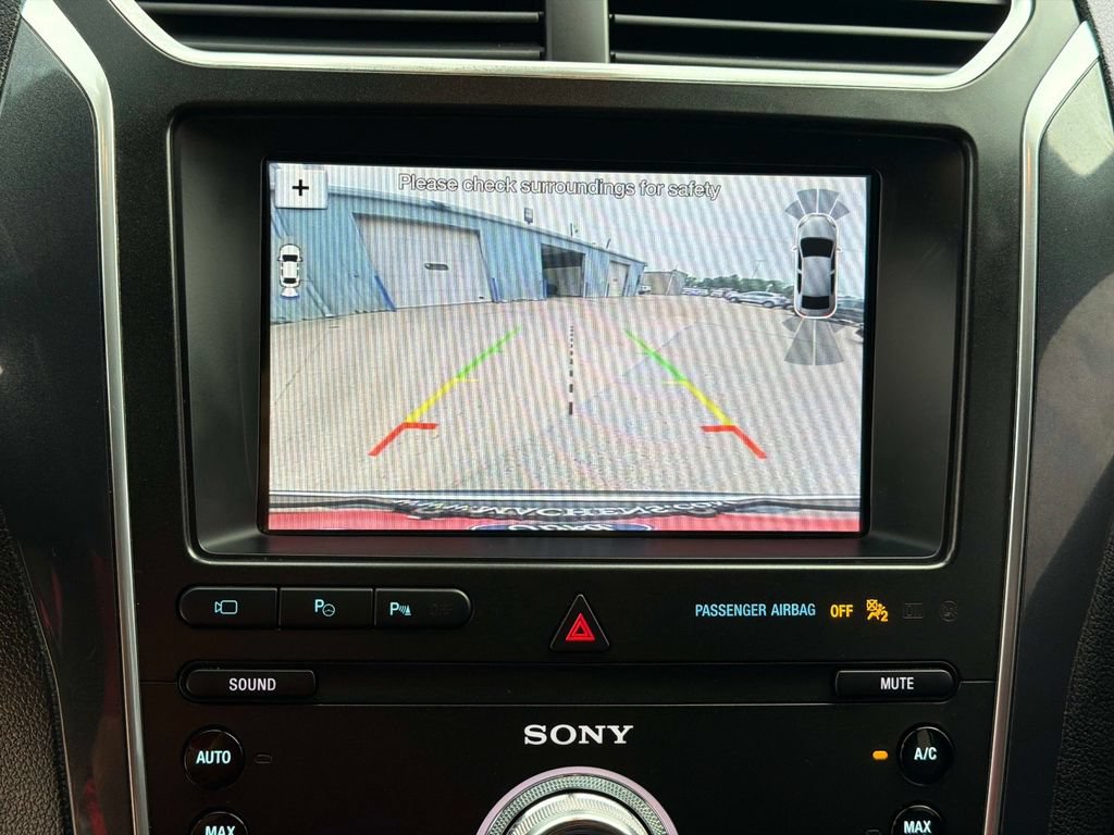 Used 2019 Ford Explorer Limited w/ Ford Safe & Smart Package AWD/4WD image 25