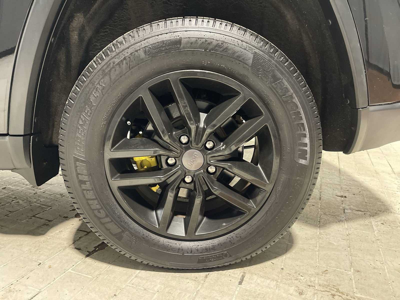 Used 2019 Jeep Grand Cherokee Limited AWD/4WD image 8