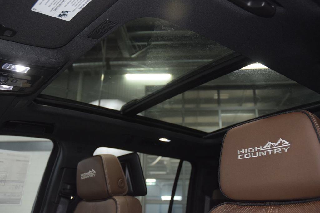 New 2026 Chevrolet Suburban High Country AWD/4WD image 52