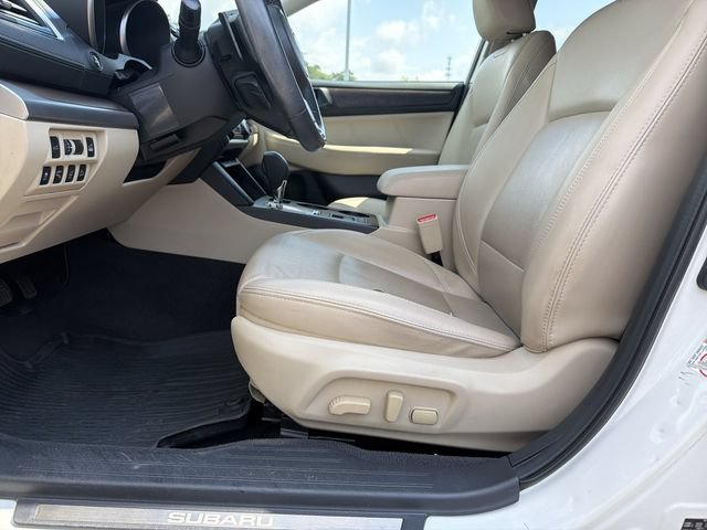 Used 2019 Subaru Outback 2.5i Limited AWD/4WD image 13