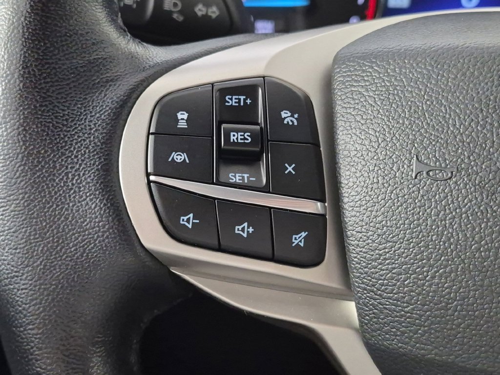 Used 2022 Ford Explorer XLT w/ Equipment Group 202A RWD image 21