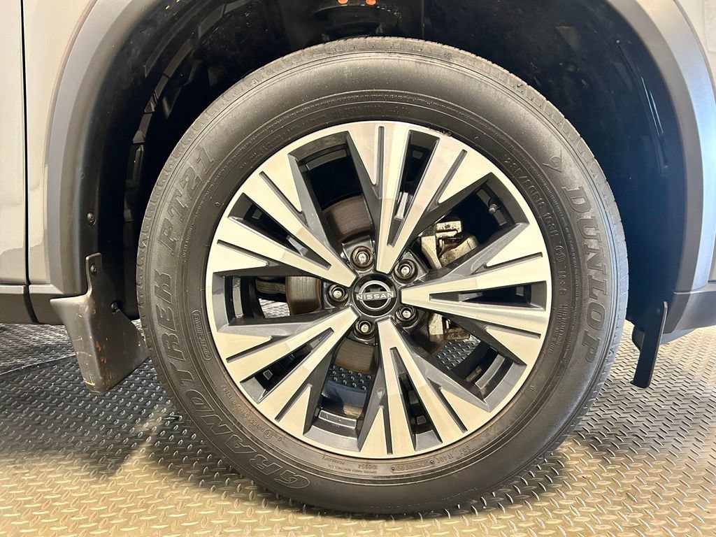 Used 2023 Nissan Rogue SV AWD/4WD image 29
