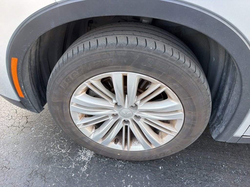 Used 2022 Mitsubishi Outlander ES FWD image 11