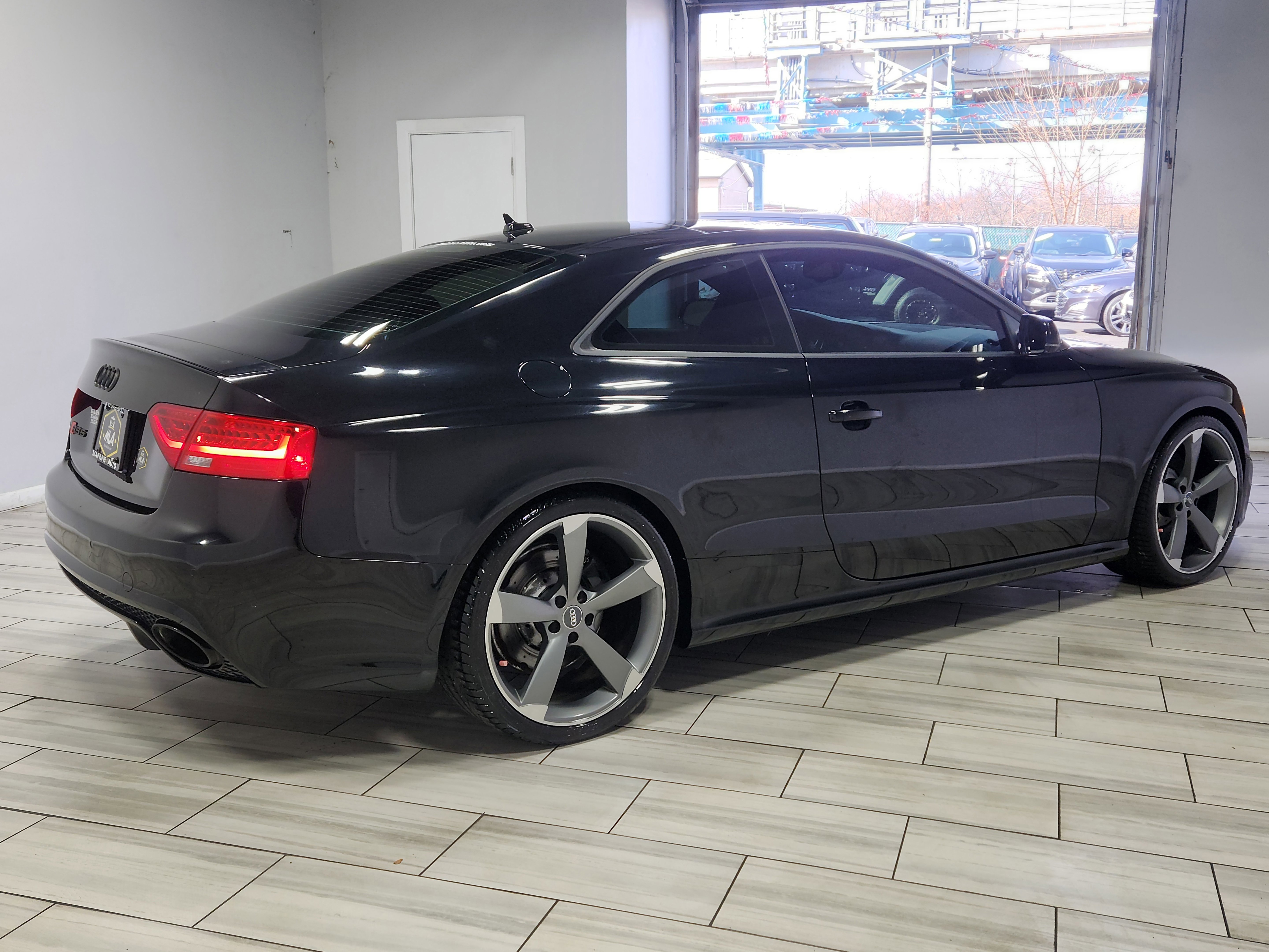 Used 2013 Audi RS 5 Coupe w/ Audi MMI Navigation Plus Pkg image 5