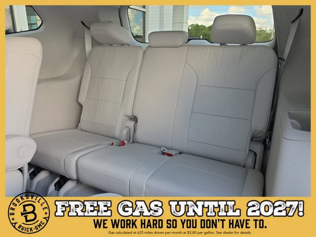 New 2027 Buick Enclave Avenir w/ LPO, Floor Liner Package FWD image 16