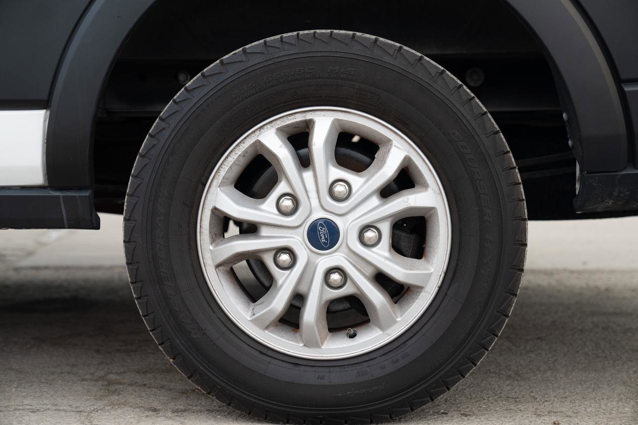 Used 2021 Ford Transit 350 XLT image 9