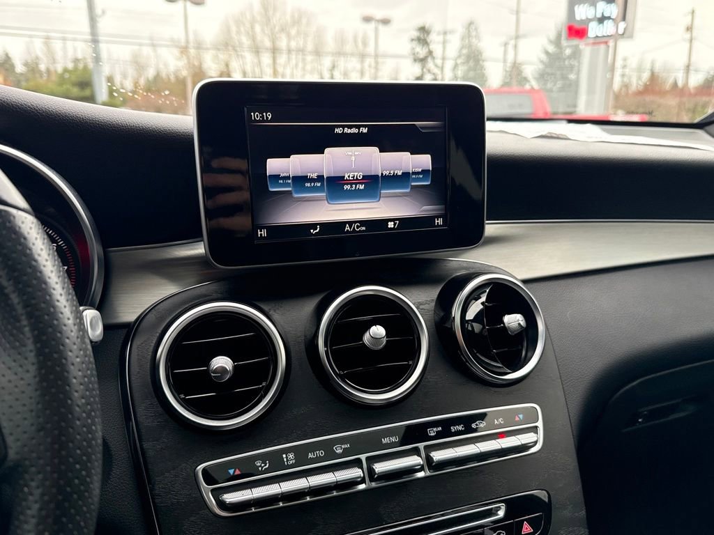 Used 2019 Mercedes-Benz GLC 300 4MATIC image 19