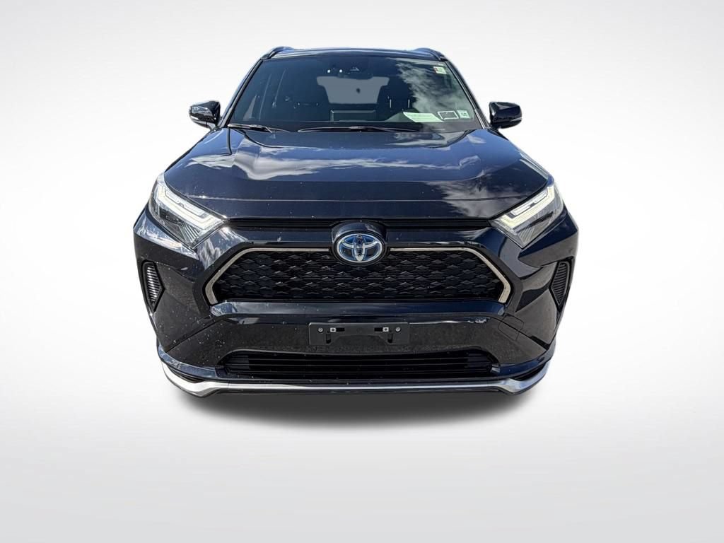 Used 2023 Toyota RAV4 SE w/ Weather & Moonroof Package AWD/4WD image 9