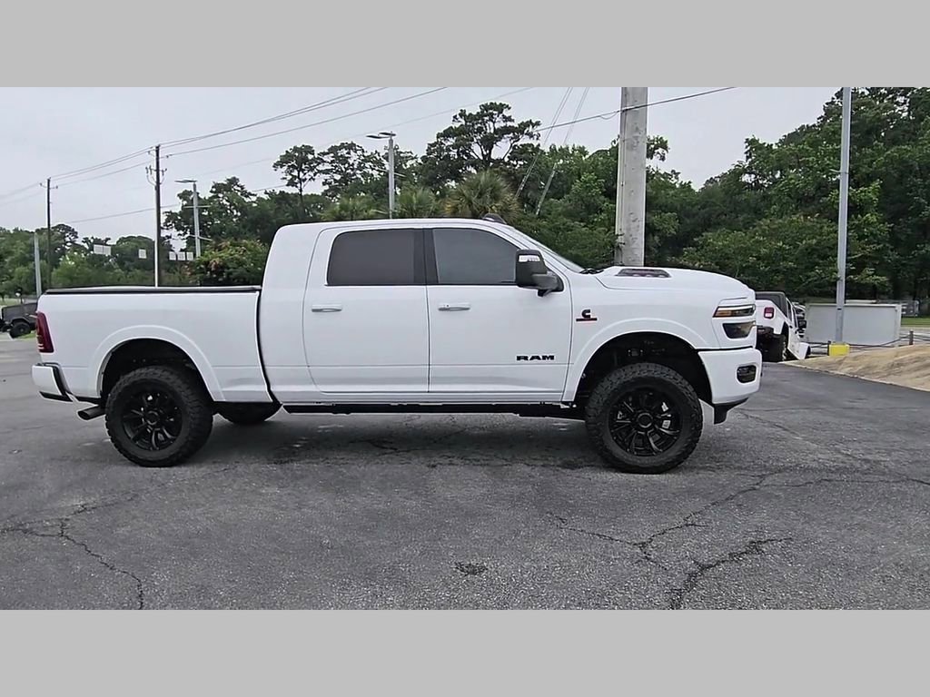 Used 2025 RAM 2500 Limited AWD/4WD image 36