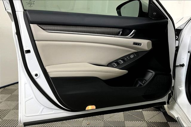 Used 2022 Honda Accord Touring image 23