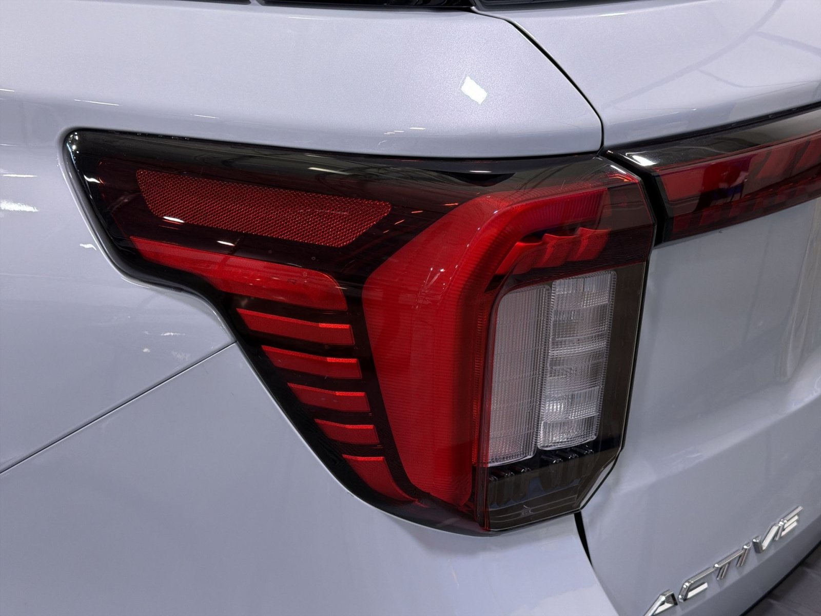 New 2026 Ford Explorer Active w/ Active Comfort Package AWD/4WD image 18