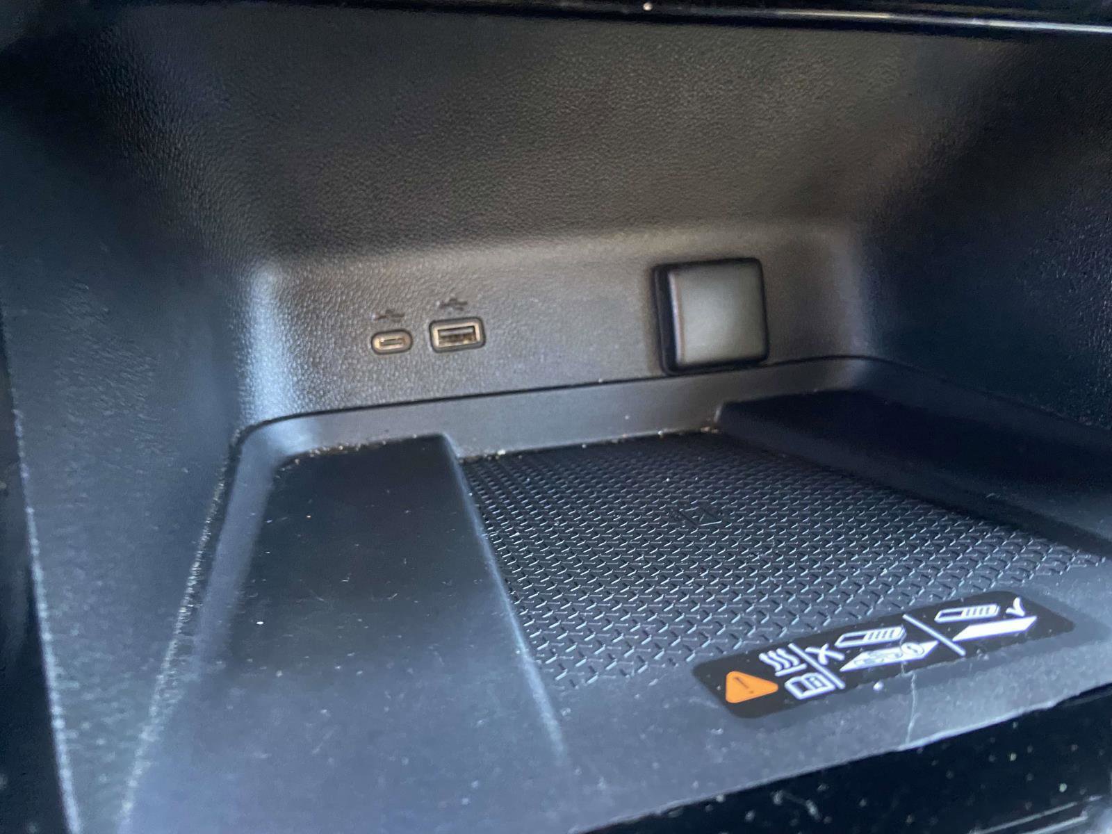 Certified 2025 Chevrolet Traverse LT image 17