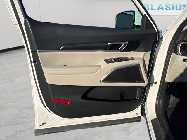 Used 2023 Kia Telluride S w/ S Sunroof Package image 15