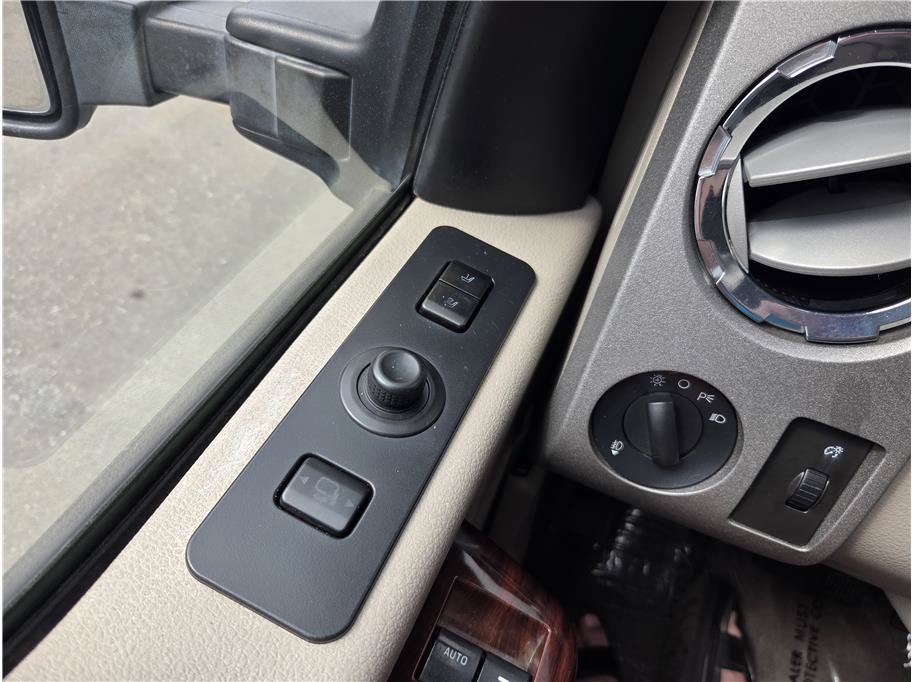 Used 2009 Ford F350 Lariat AWD/4WD image 22