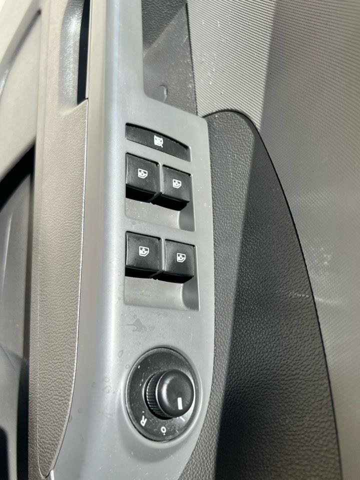 Used 2014 Chevrolet Sonic LT FWD image 21
