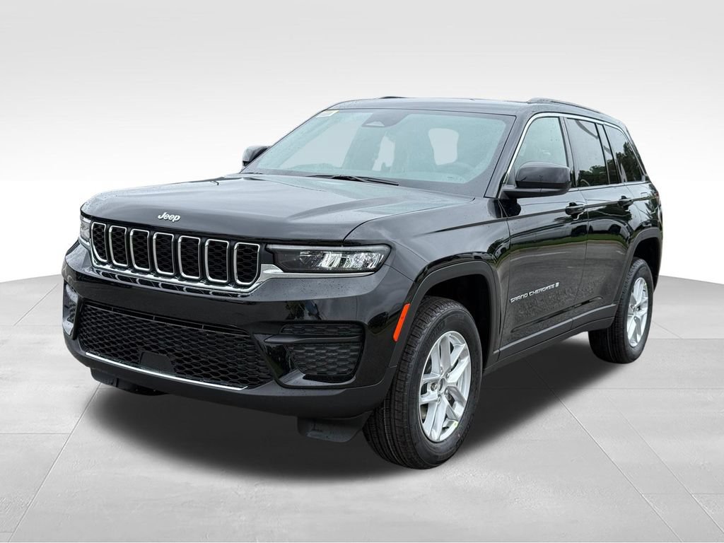 New 2026 Jeep Grand Cherokee Laredo RWD 360° Tour