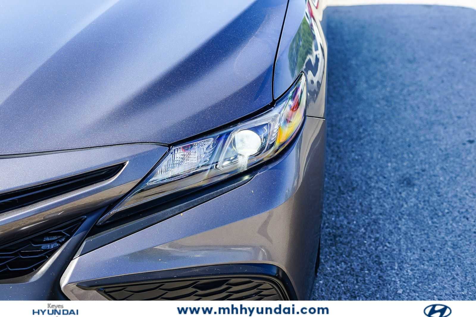 Used 2023 Toyota Camry SE FWD image 7