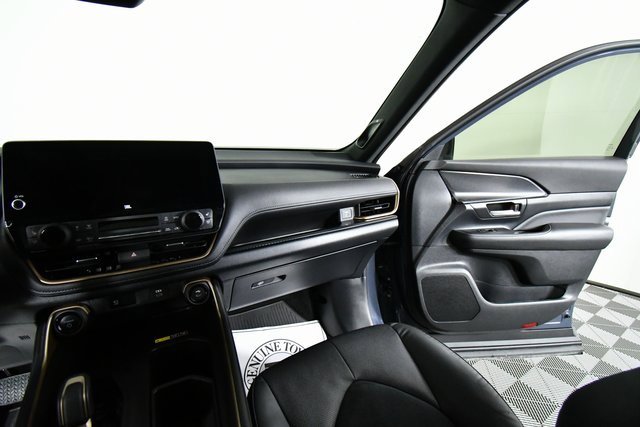 Used 2024 Toyota Grand Highlander AWD Hybrid image 20