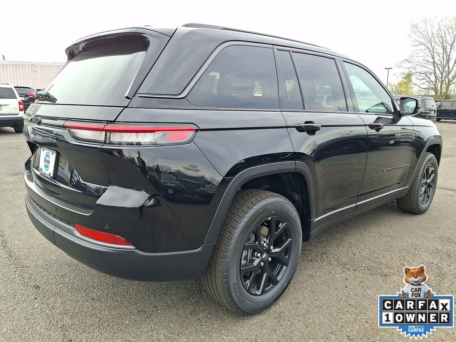 New 2026 Jeep Grand Cherokee Altitude image 3