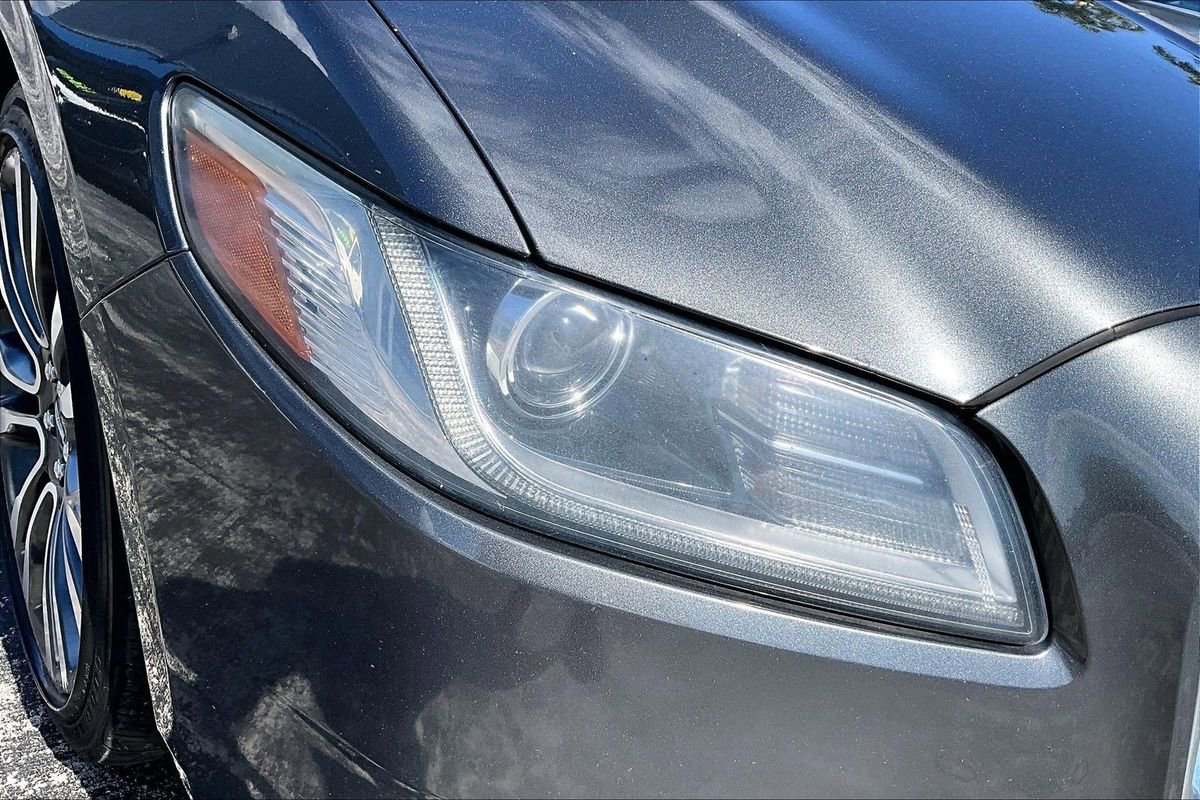 Used 2018 Lincoln Continental Reserve w/ Continental Climate Package image 34