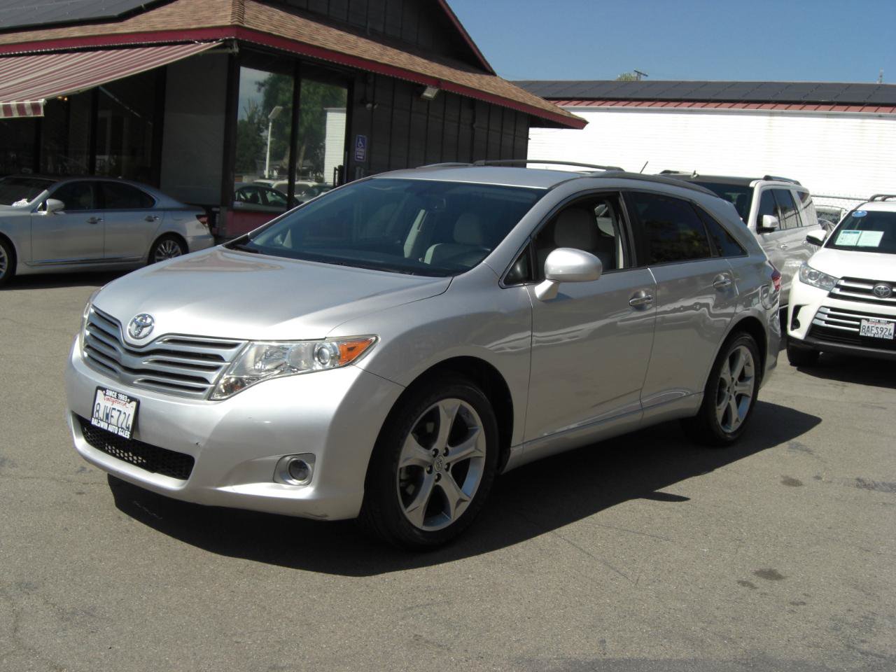 Used 2009 Toyota Venza AWD w/ Convenience Pkg image 3