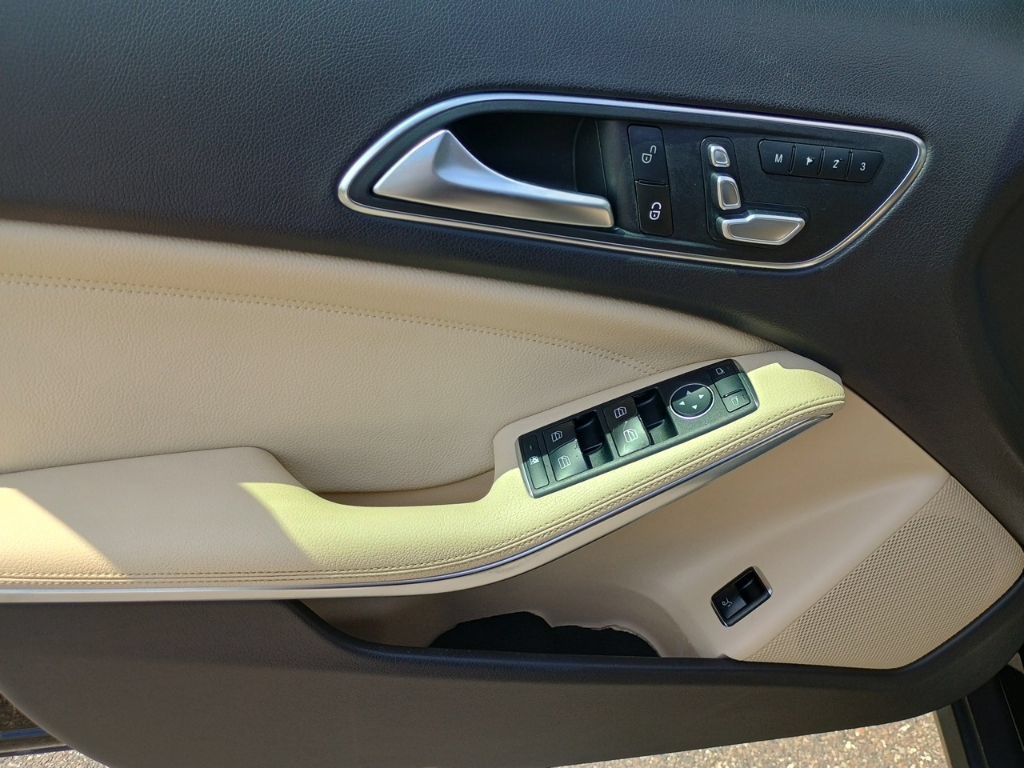 Used 2019 Mercedes-Benz GLA 250 image 10