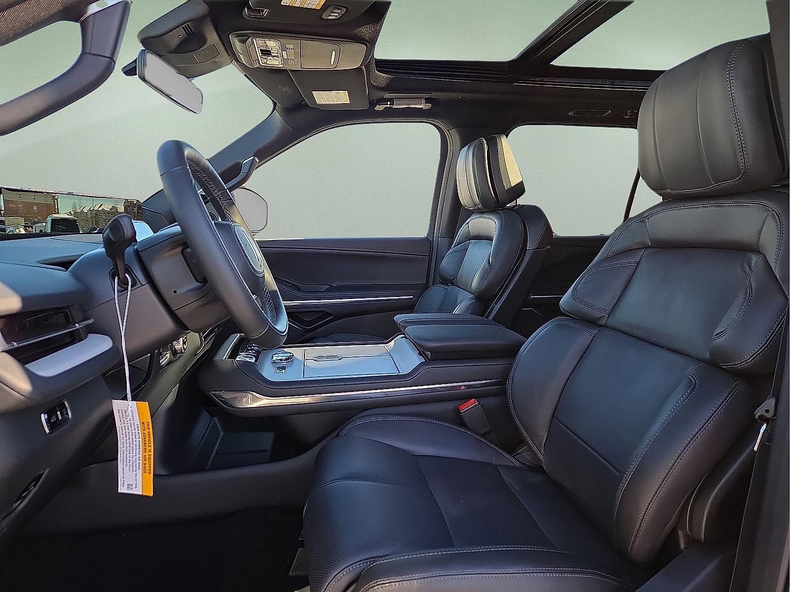 New 2026 Lincoln Navigator Reserve w/ Jet Appearance Package image 14